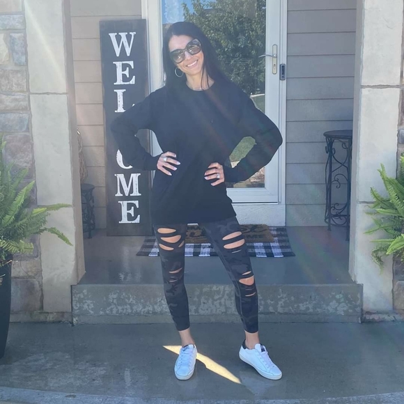 8-10 Zyia Luxe Camo Slash Leggings - Picture 6 of 6